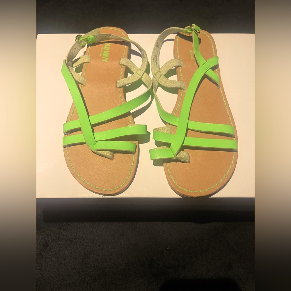 Old Navy lime green sandals. Size 8